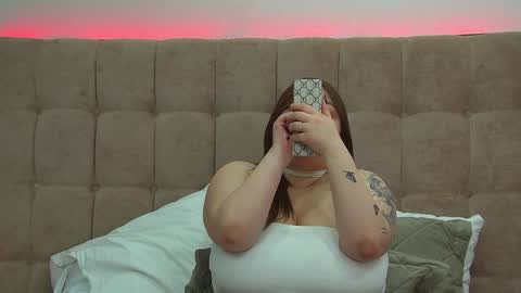 LillianHaig online show from February 1, 9:51 pm