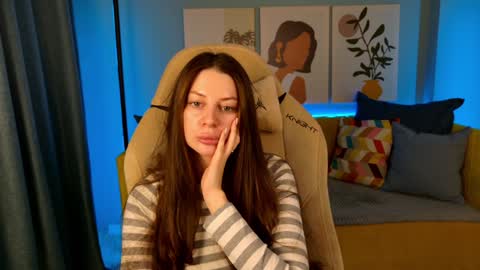 lillibright online show from December 25, 2:23 pm