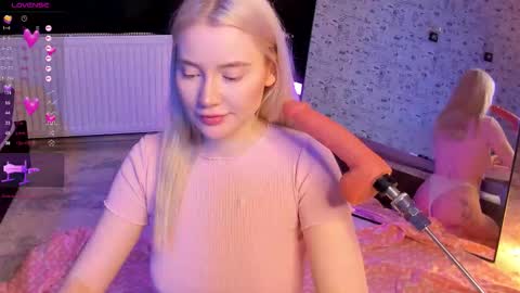 lillie_berry online show from February 10, 5:33 am