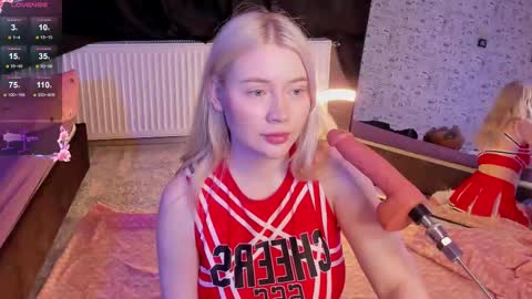 lillie_berry online show from February 17, 4:42 am