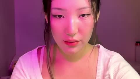 lillie_sun online show from August 2, 9:46 pm