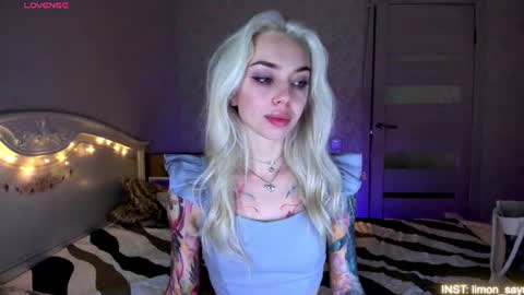 LilliMoore online show from July 19, 10:57 pm