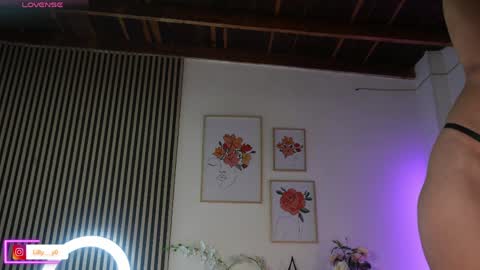 Snapshot of lilly_dollss chatting on May 10, 1:16 pm Sofia online show from May 10, 1:16 pm