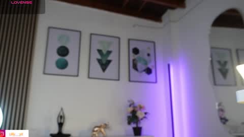 Snapshot of lilly_dollss chatting on June 11, 1:20 pm Sofia online show from June 11, 1:20 pm