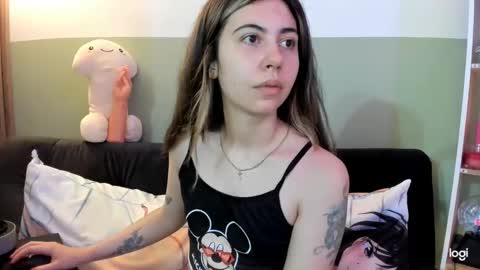 lilly_sweet02 online show from February 9, 10:58 pm