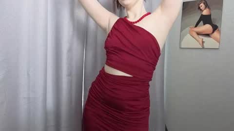 Snapshot of lillyfan_x chatting on March 27, 4:07 am LillyFan X online show from March 27, 4:07 am