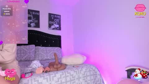 Lilly online show from December 16, 1:27 pm