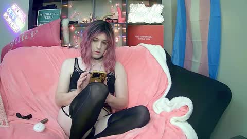 lillyVonT online show from October 29, 9:16 pm