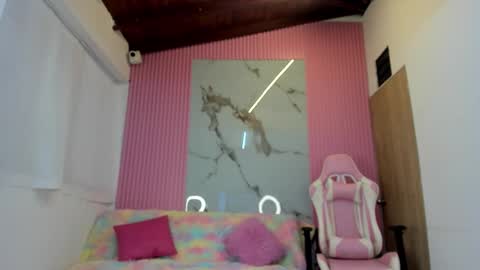 lillyy16 online show from February 11, 11:04 am