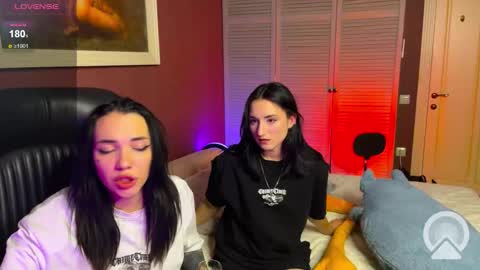 Snapshot of lilo_meow chatting on November 20, 5:34 pm Kris Lilo online show from November 20, 5:34 pm