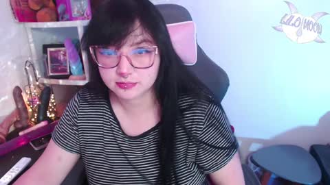 Snapshot of lilomoon69 chatting on December 24, 3:38 am Lilo online show from December 24, 3:38 am