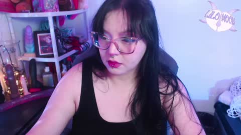 Snapshot of lilomoon69 chatting on January 6, 2:48 am Lilo online show from January 6, 2:48 am