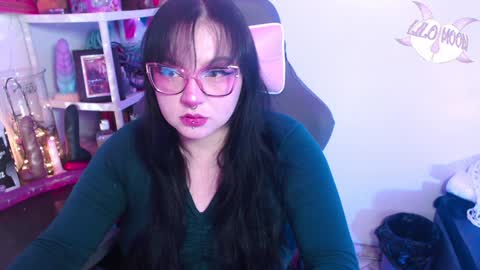Snapshot of lilomoon69 chatting on January 7, 3:03 am Lilo online show from January 7, 3:03 am
