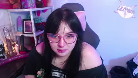Snapshot of lilomoon69 chatting on January 9, 6:38 am Lilo online show from January 9, 6:38 am