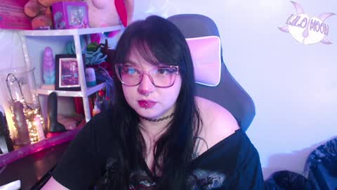 Snapshot of lilomoon69 chatting on January 12, 4:00 am Lilo online show from January 12, 4:00 am