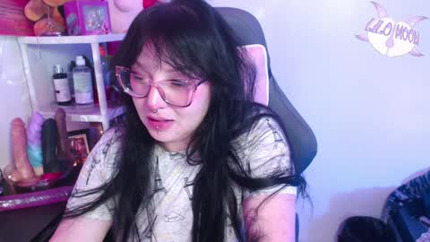 Snapshot of lilomoon69 chatting on January 14, 6:34 am Lilo online show from January 14, 6:34 am