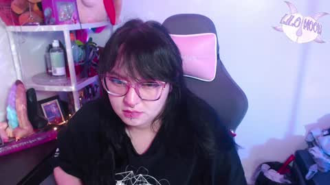 Snapshot of lilomoon69 chatting on January 15, 5:40 am Lilo online show from January 15, 5:40 am