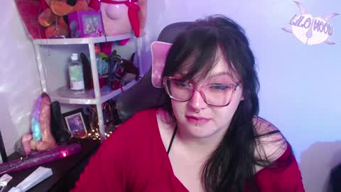 Snapshot of lilomoon69 chatting on January 16, 2:51 am Lilo online show from January 16, 2:51 am