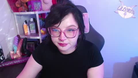 Snapshot of lilomoon69 chatting on January 19, 4:22 am Lilo online show from January 19, 4:22 am