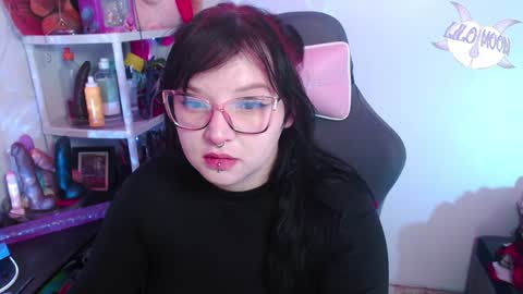 Snapshot of lilomoon69 chatting on January 21, 3:48 am Lilo online show from January 21, 3:48 am