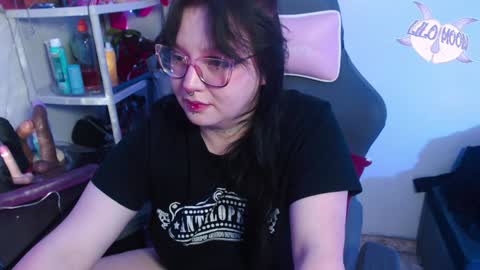 Snapshot of lilomoon69 chatting on January 25, 4:34 am Lilo online show from January 25, 4:34 am