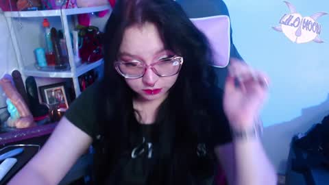 Snapshot of lilomoon69 chatting on January 28, 3:15 am Lilo online show from January 28, 3:15 am