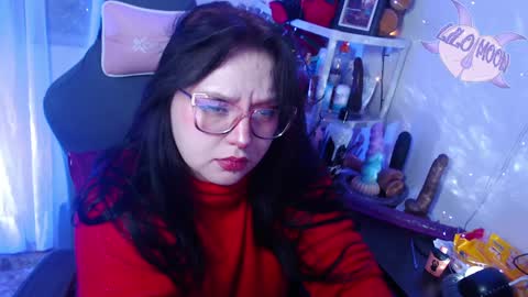 Snapshot of lilomoon69 chatting on February 5, 3:45 am Lilo online show from February 5, 3:45 am