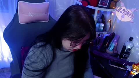 Snapshot of lilomoon69 chatting on February 7, 4:27 am Lilo online show from February 7, 4:27 am