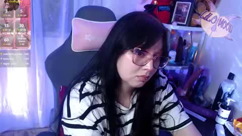 Snapshot of lilomoon69 chatting on February 9, 6:01 am Lilo online show from February 9, 6:01 am