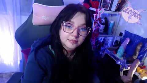 Snapshot of lilomoon69 chatting on February 17, 6:20 am Lilo online show from February 17, 6:20 am