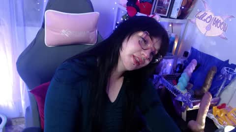 Snapshot of lilomoon69 chatting on February 18, 6:26 am Lilo online show from February 18, 6:26 am