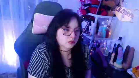 Snapshot of lilomoon69 chatting on February 22, 4:18 am Lilo online show from February 22, 4:18 am