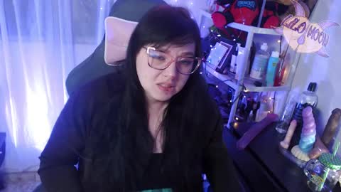 Snapshot of lilomoon69 chatting on February 24, 6:49 am Lilo online show from February 24, 6:49 am