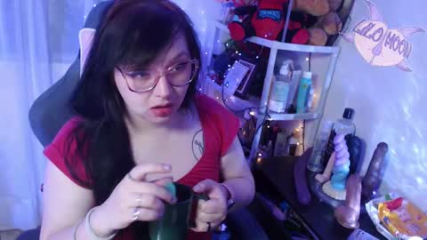 Snapshot of lilomoon69 chatting on February 28, 4:21 am Lilo online show from February 28, 4:21 am