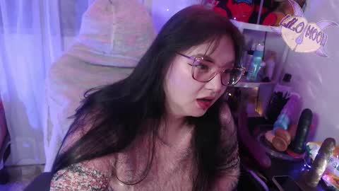 Snapshot of lilomoon69 chatting on March 9, 5:22 am Lilo online show from March 9, 5:22 am