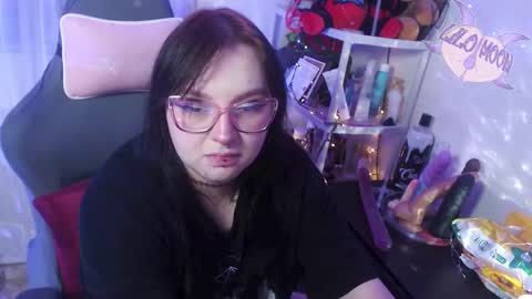 Snapshot of lilomoon69 chatting on March 12, 4:19 am Lilo online show from March 12, 4:19 am