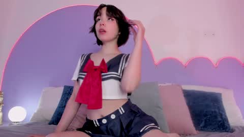Lilou online show from December 19, 12:01 pm