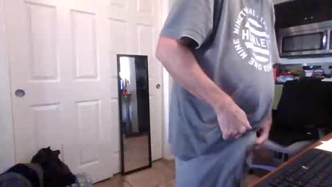 lilpackage69 online show from December 21, 9:22 pm