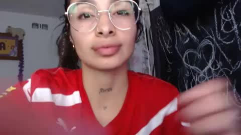 Snapshot of lilpalacio chatting on December 27, 1:11 am lil palacio online show from December 27, 1:11 am