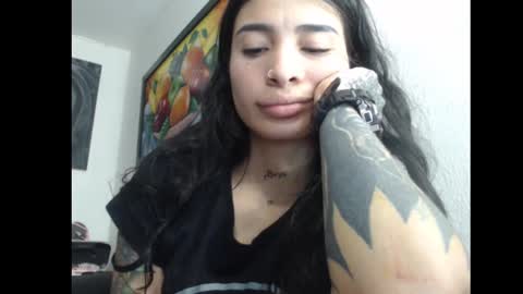 Snapshot of lilpalacio chatting on February 25, 10:26 am lil palacio online show from February 25, 10:26 am