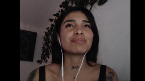 Snapshot of lilpalacio chatting on March 10, 7:18 pm lil palacio online show from March 10, 7:18 pm