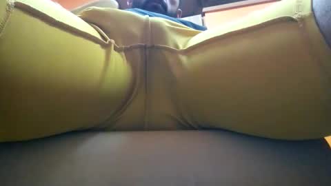 Snapshot of lilpetoman chatting on October 22, 12:11 am lilpetoman online show from October 22, 12:11 am