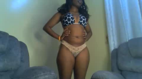 Snapshot of lilpretty16 chatting on June 7, 4:00 pm lilpretty16 online show from June 7, 4:00 pm