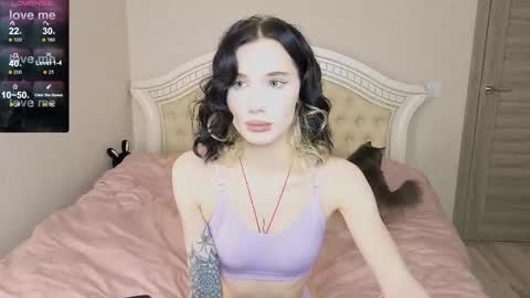 Snapshot of lilpupsonish chatting on March 25, 3:34 am Jesse and Grace online show from March 25, 3:34 am