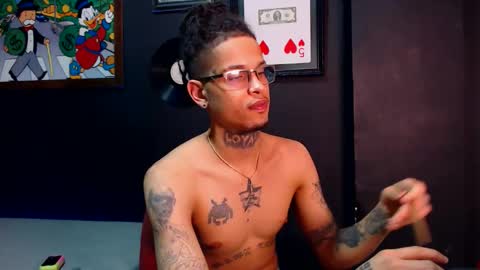  ONLYFANS   online show from May 21, 4:19 am