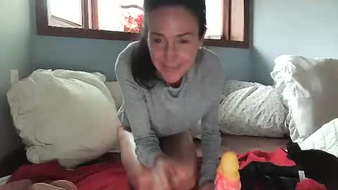 Lilrosiedoll online show from November 17, 5:30 pm