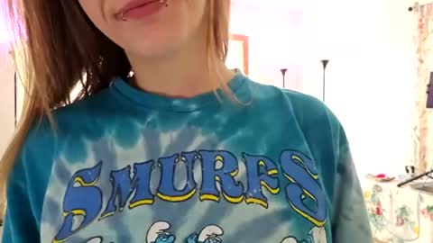 Snapshot of lilsirenluna chatting on May 8, 1:16 pm Luna online show from May 8, 1:16 pm