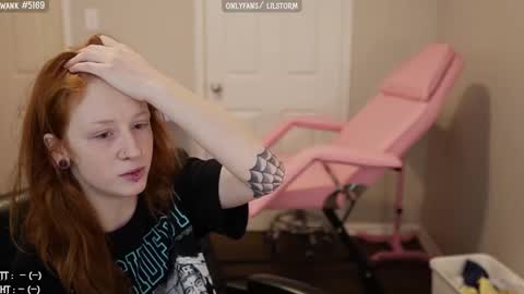 lil or red online show from February 26, 1:52 pm