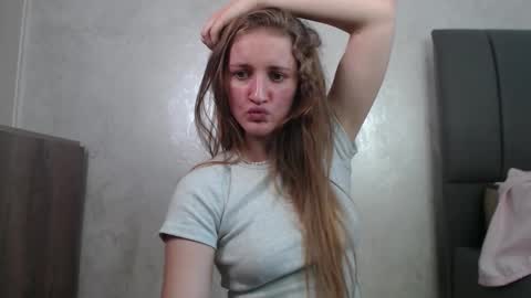 Snapshot of liltightbabe chatting on September 19, 12:39 pm liltightbabe online show from September 19, 12:39 pm