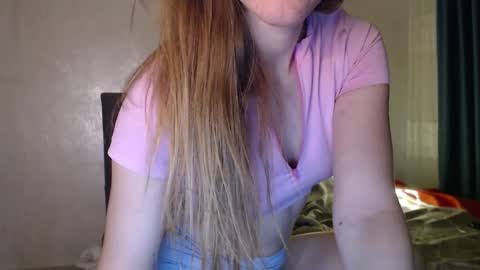 Snapshot of liltightbabe chatting on October 10, 11:48 pm liltightbabe online show from October 10, 11:48 pm
